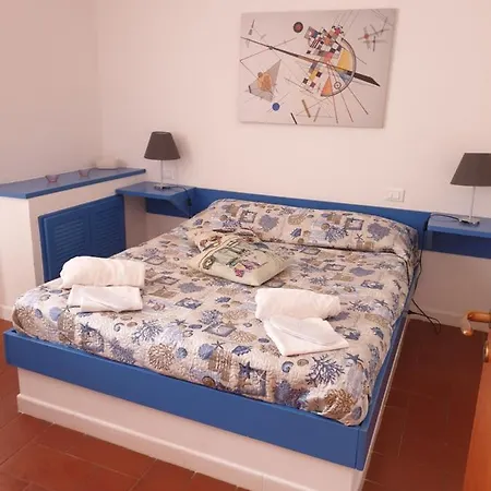 Elba Island Pool & Tennis アパートホテル 4*