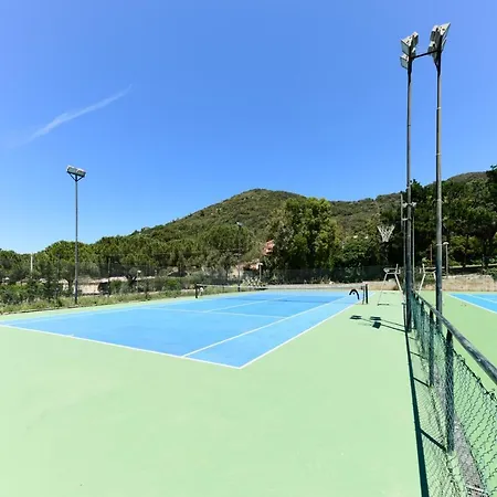アパートホテル Elba Island Pool & Tennis