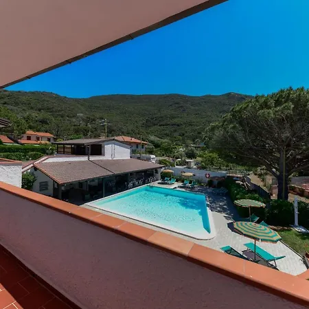 Elba Island Pool & Tennis 아파트호텔 *